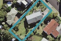 4 Ensign Place, Hillcrest, Auckland