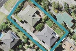 2/79 Castor Bay Road, Castor Bay, Auckland