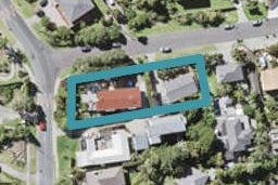 2/12 Westbourne Road, Murrays Bay, Auckland