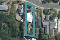 196 Miromiro Road, Normandale, Lower Hutt