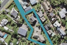 2/12A West Lynn Road, Titirangi, Auckland
