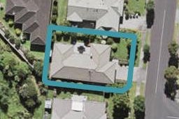 86 Buscomb Avenue, Henderson, Auckland