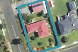 98 Hathaway Street, Stratford
