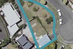 8 Whitmore Grove, Waikanae Beach, Waikanae