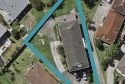 2/13 Chevis Place, Pakuranga, Auckland
