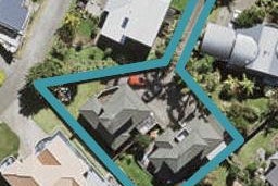 2/23 Jacanas Place, Unsworth Heights, Auckland