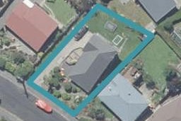16 Delphic Street, Sawyers Bay, Port Chalmers