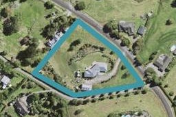 140 Kauri View Road, Papakura