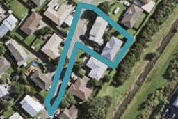2/15 Eulogy Place, Randwick Park, Auckland