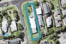 2/108 Saddleback Rise, Murrays Bay, Auckland