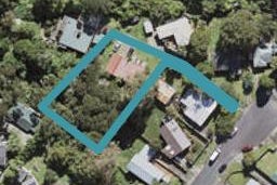 10 Emirau Place, Glenfield, Auckland