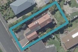 83 Isadore Road, Saint Clair, Dunedin