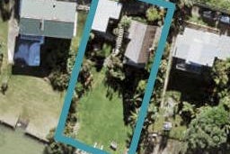 15 Ferry Parade, Herald Island, Auckland