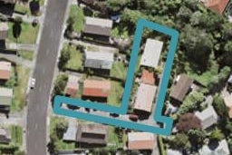 51 Holmes Drive South, Massey, Auckland