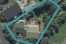 17 Howard Street, Macandrew Bay, Dunedin