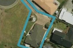 5 Cayman Court, One Tree Point
