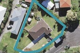 2 Hurley Place, Kelston, Auckland