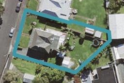 25 Clarence Road, Northcote Point, Auckland