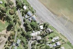1816 East Coast Road, WHAKATIWAI, MIRANDA