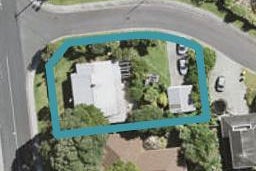 1 Greenwoods Close, Titirangi, Auckland