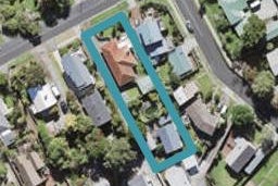 2 West Lynn Road, Titirangi, Auckland