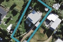 15 Alison Road, Surfdale, Waiheke Island