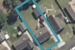 46 Kittyhawk Row, Bulls