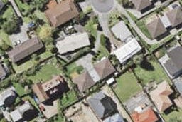 2/7 Tromie Place, Highland Park, Auckland