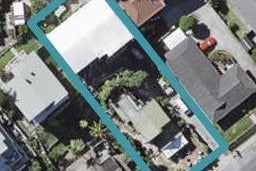 2/28 Seabreeze Road, Narrow Neck, Auckland