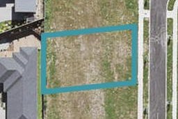 8 Byron Drury Way, Riverhead, Riverhead