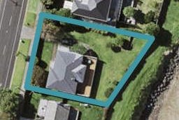 196 Riverside Avenue, Point England, Auckland