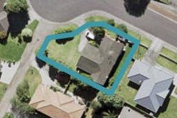 8 Sunpark Place, Massey, Auckland