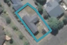 11 CAMPBELL ST