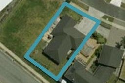 8 O'Farrell Drive, One Tree Point