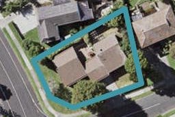 2/106 Prince Regent Drive, Half Moon Bay, Auckland