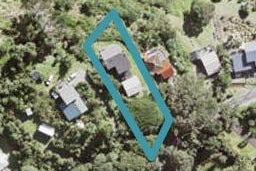 11 Beach Valley Road, Piha, Piha