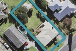 24 Tiroroa Avenue, Te Atatu South, Auckland
