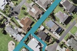 2/9 Levaut Place, Half Moon Bay, Auckland