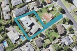2/30 Lyons Avenue, Murrays Bay, Auckland