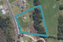 27/27A Pahi Road, Paparoa