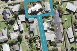 1/9 Teal Crescent, Beach Haven, Auckland