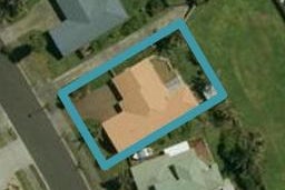 24 Bermuda Place, One Tree Point