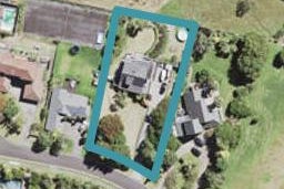 17 Laingfield Terrace, Laingholm, Auckland