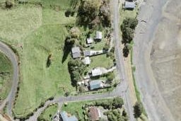 1849 East Coast Road, WHAKATIWAI, MIRANDA