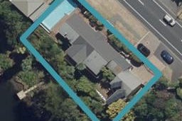 1043 River Road, Queenwood, Hamilton