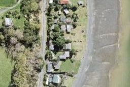 1866 East Coast Road, WHAKATIWAI, MIRANDA