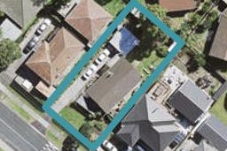 36 Parrs Cross Road, Henderson, Auckland