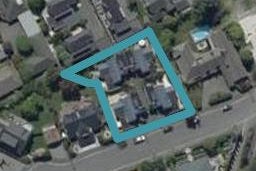 2/11 Church Lane, Merivale, Christchurch