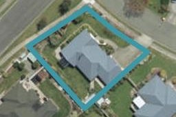 2 Longfields Road, Brightwater