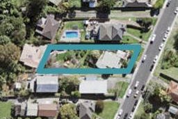 2/14 Verbena Road, Birkdale, Auckland